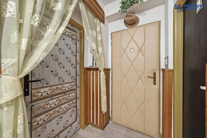 Prodej bytu 3+1, Maletín, 56 m2