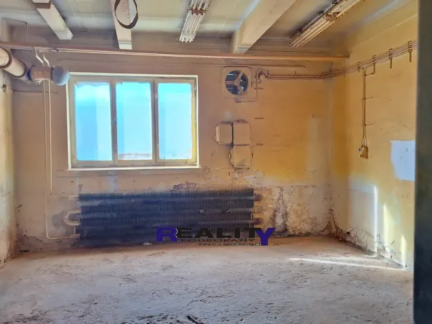 Pronájem výrobních prostor, Vroutek, Vidhostická, 1082 m2