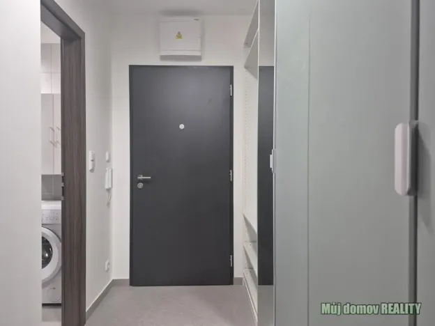 Pronájem bytu 1+kk, Praha - Dolní Měcholupy, Honzíkova, 41 m2