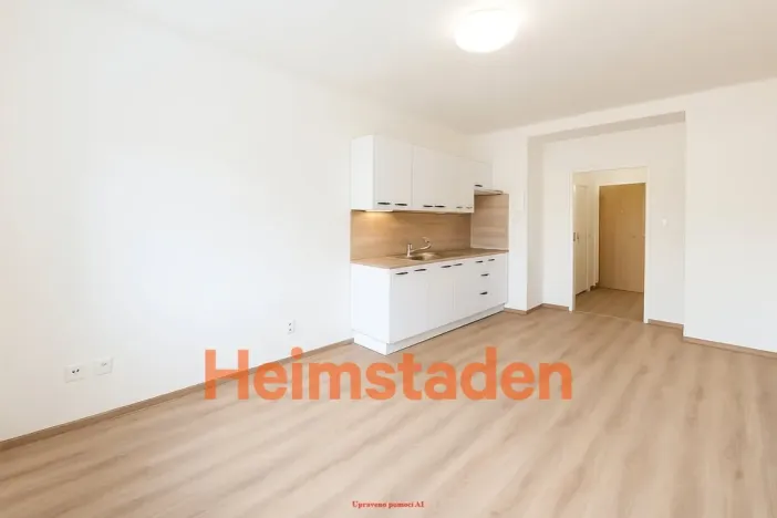 Pronájem bytu 1+kk, Havířov - Město, Hlavní třída, 19 m2