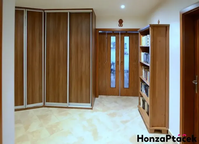 Pronájem bytu 3+kk, Praha - Prosek, Zubrnická, 81 m2