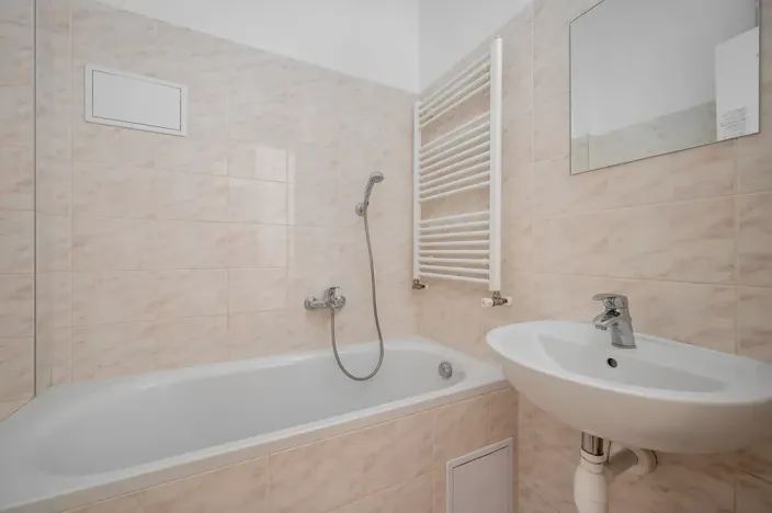 Pronájem bytu 2+1, Praha - Staré Město, Salvátorská, 57 m2