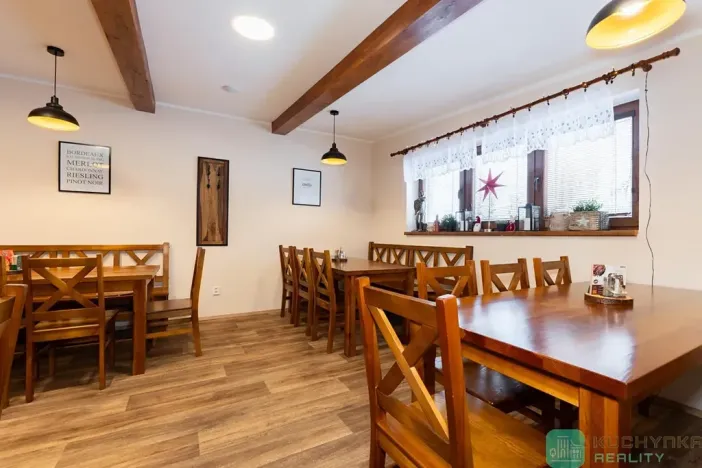 Prodej ubytování, Loučná pod Klínovcem, 428 m2