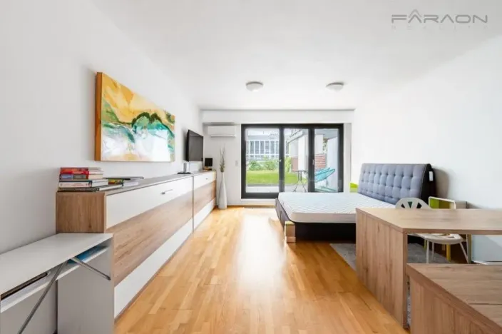 Prodej bytu 1+kk, Praha - Žižkov, Olšanská, 46 m2