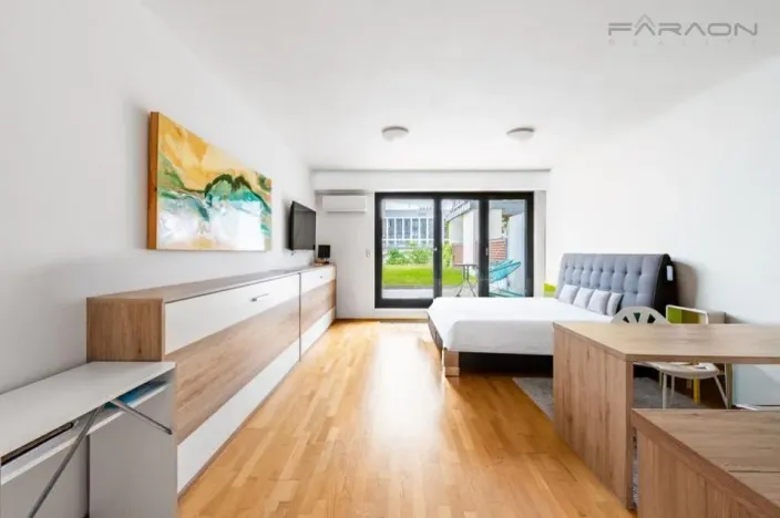 Prodej bytu 1+kk, Praha - Žižkov, Olšanská, 46 m2