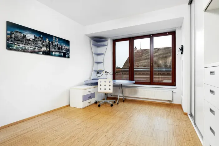 Prodej bytu 4+kk, České Budějovice - České Budějovice 3, Skuherského, 99 m2