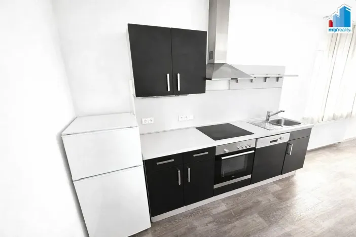 Pronájem bytu 2+kk, Plzeň - Doubravka, Staniční, 70 m2