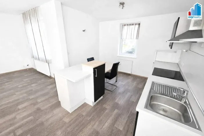 Pronájem bytu 2+kk, Plzeň - Doubravka, Staniční, 70 m2