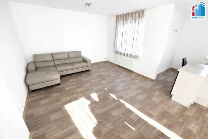 Pronájem bytu 2+kk, Plzeň - Doubravka, Staniční, 70 m2