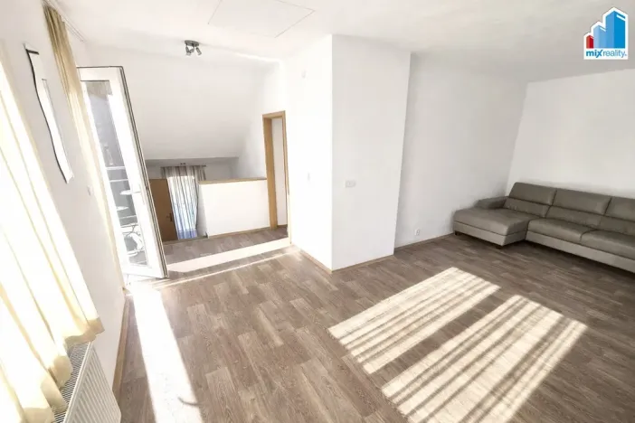 Pronájem bytu 2+kk, Plzeň - Doubravka, Staniční, 70 m2