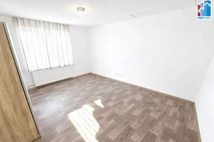 Pronájem bytu 2+kk, Plzeň - Doubravka, Staniční, 70 m2