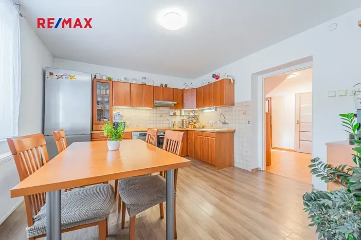 Prodej rodinného domu, Svinařov, Za Křenovkou, 160 m2