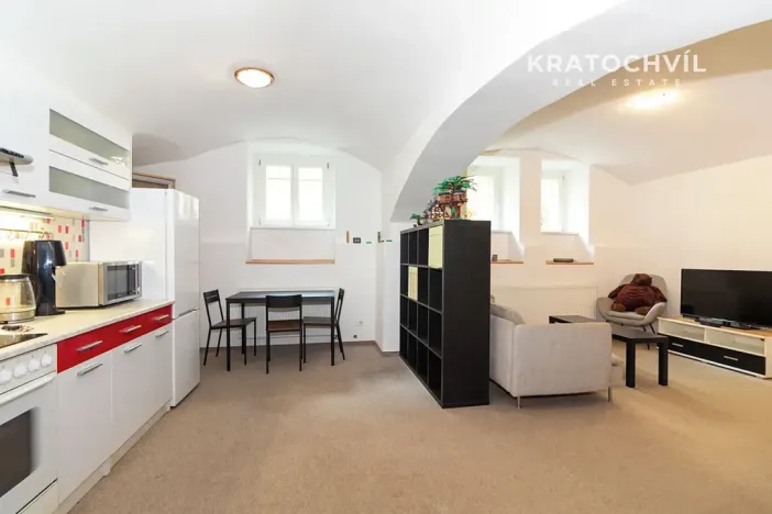 Prodej bytu 1+kk, Praha - Karlín, Březinova, 50 m2