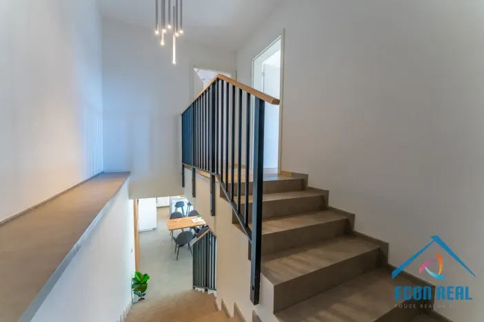 Pronájem rodinného domu, Praha, Na konečné, 224 m2