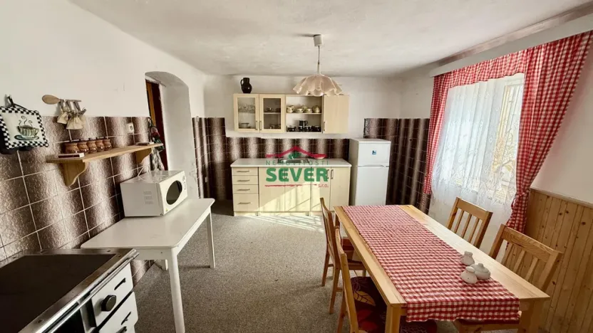 Prodej rodinného domu, Čistá - Kůzová, 300 m2