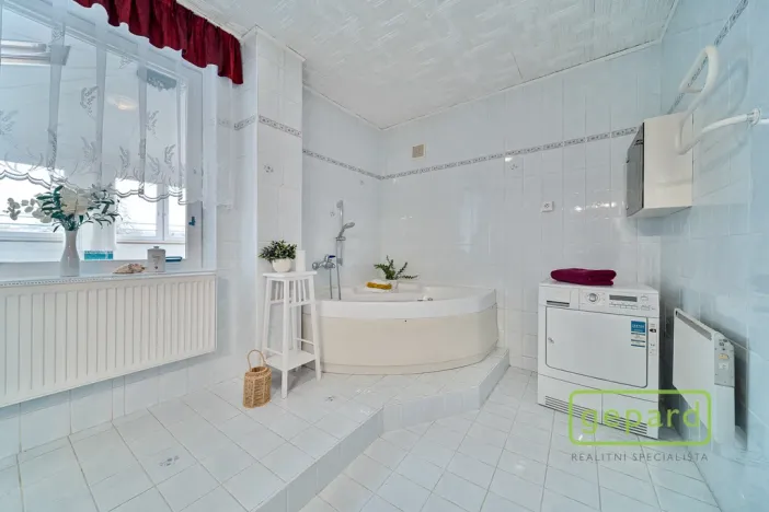 Prodej rodinného domu, Pardubice, Heyrovského, 240 m2