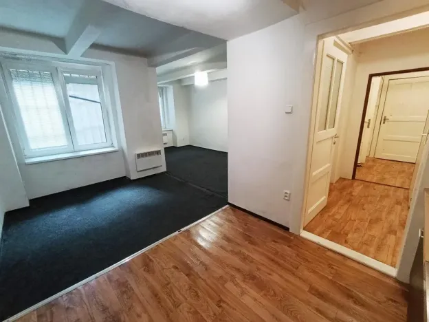 Prodej bytu 2+kk, Praha - Žižkov, Žerotínova, 53 m2
