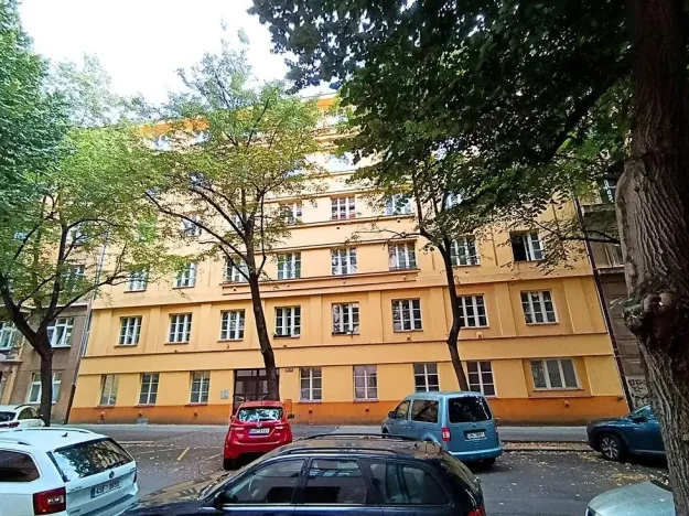 Prodej bytu 2+kk, Praha - Žižkov, Žerotínova, 53 m2