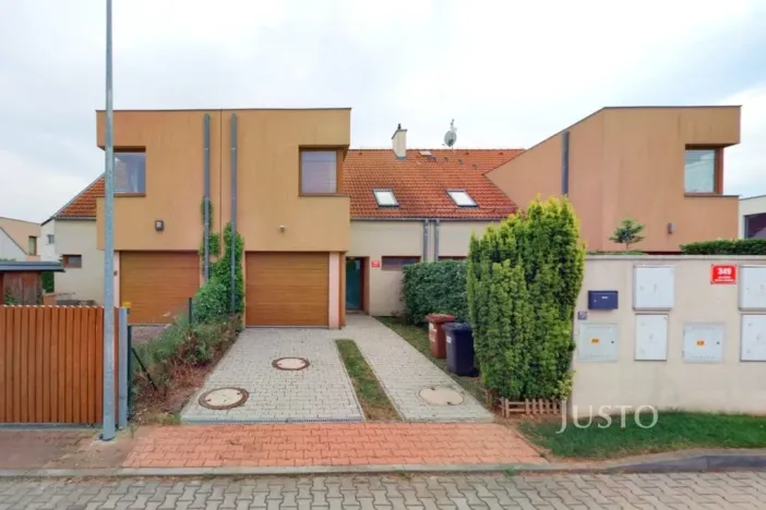 Prodej rodinného domu, Praha, Na plužině, 158 m2