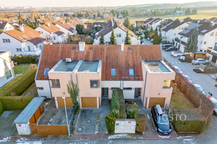 Prodej rodinného domu, Praha, Na plužině, 158 m2