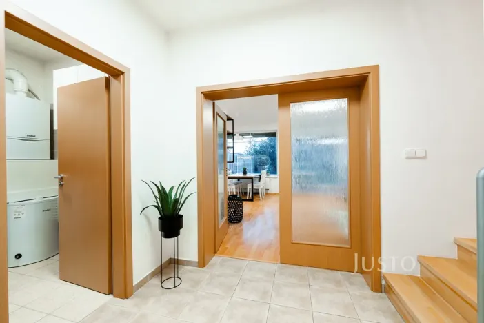 Prodej rodinného domu, Praha, Na plužině, 158 m2