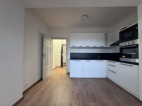 Pronájem bytu 1+kk, Praha - Střešovice, Na Petynce, 32 m2