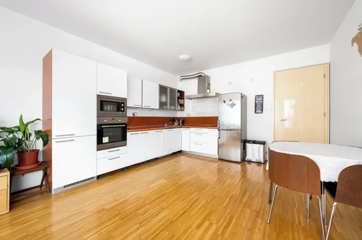 Pronájem bytu 2+kk, Praha - Karlín, Rohanské nábřeží, 67 m2