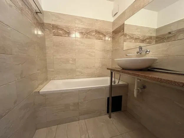 Pronájem bytu 1+1, Praha - Záběhlice, Zvonková, 40 m2