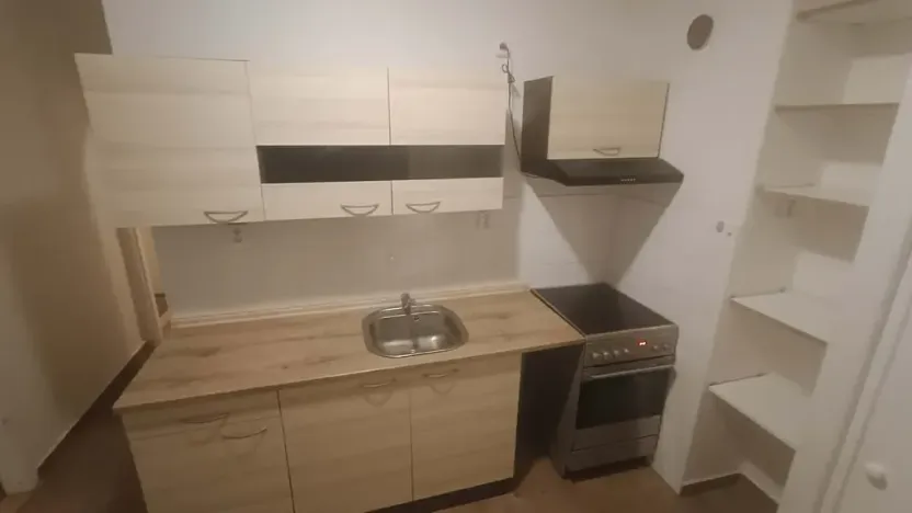 Pronájem bytu 2+1, Rokycany, Raisova, 60 m2