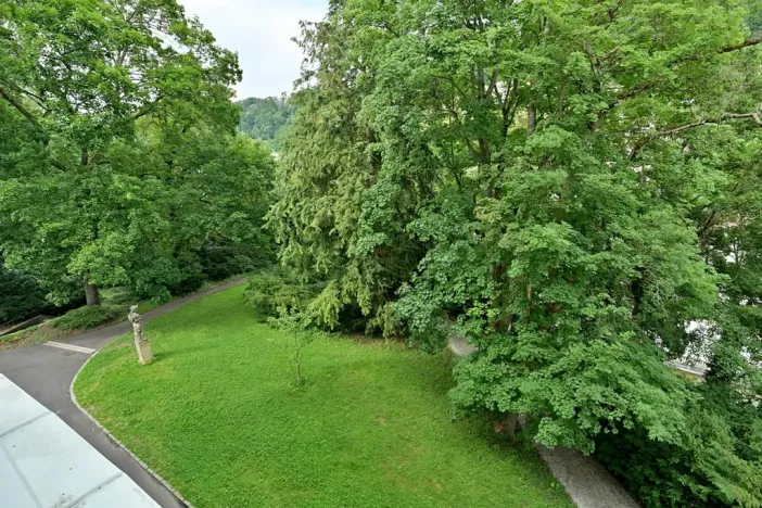 Prodej bytu 3+kk, Karlovy Vary, Zámecký vrch, 102 m2