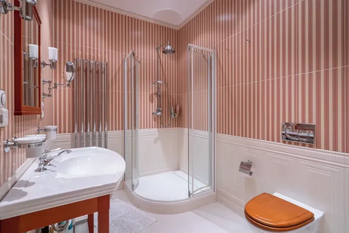 Prodej bytu 3+1, Karlovy Vary, Divadelní náměstí, 113 m2