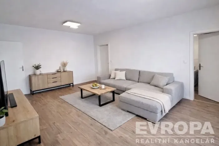 Prodej bytu 3+1, Nehvizdy, Gabčíkova, 68 m2