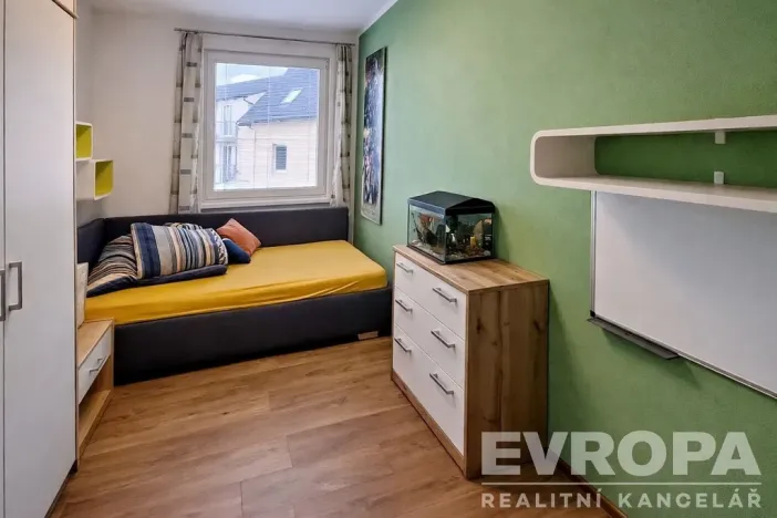 Prodej bytu 3+1, Nehvizdy, Gabčíkova, 68 m2