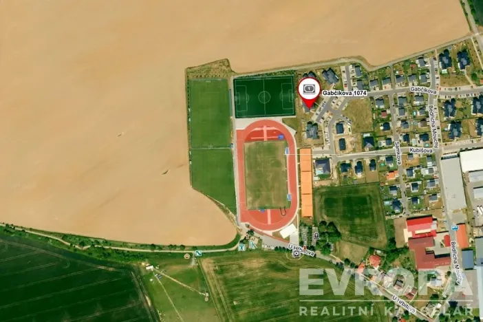 Prodej bytu 3+1, Nehvizdy, Gabčíkova, 68 m2