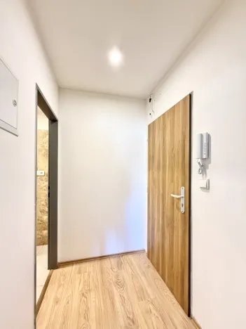 Pronájem bytu 1+kk, Jablonec nad Nisou, Anenské náměstí, 32 m2