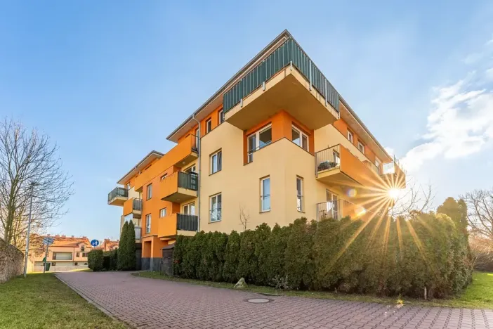 Prodej bytu 2+kk, Praha - Dubeč, Winklerova, 44 m2