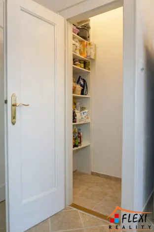 Prodej rodinného domu, Ostrava, Bronzová, 310 m2