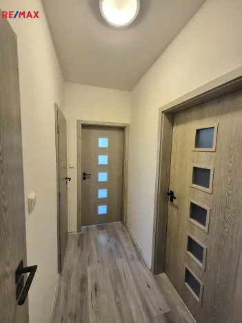 Pronájem bytu 2+kk, Milovice, Slepá, 51 m2