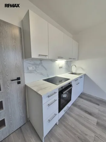 Pronájem bytu 2+kk, Milovice, Slepá, 51 m2