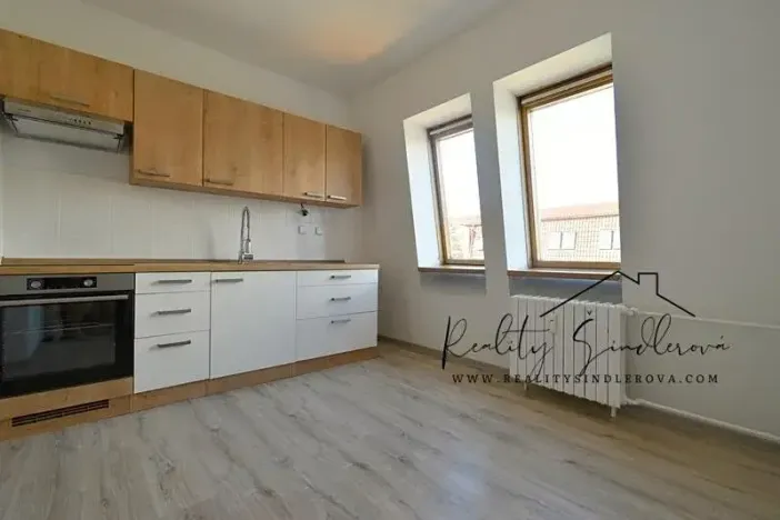 Prodej bytu 2+1, Hranice, Obránců míru, 60 m2