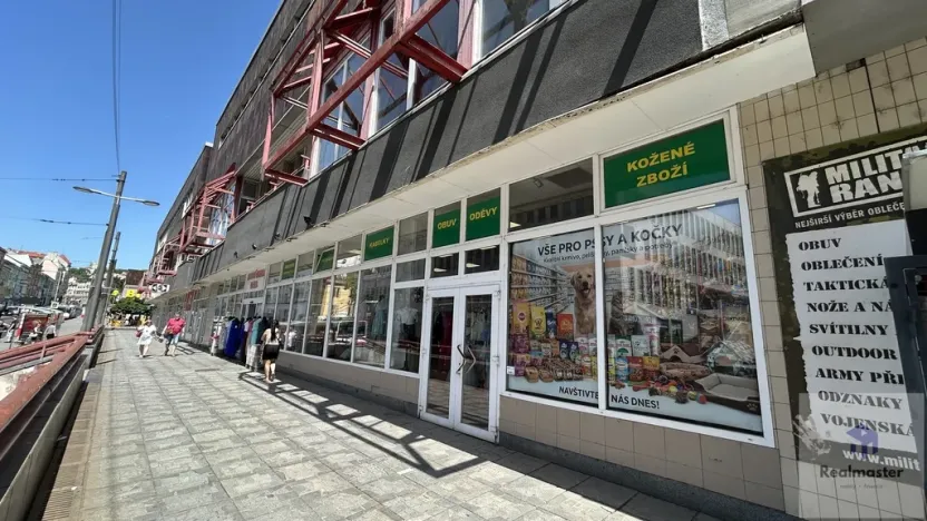 Pronájem obchodního prostoru, Ústí nad Labem - Ústí nad Labem-centrum, Masarykova, 452 m2