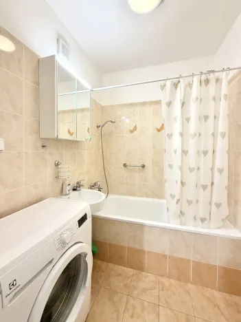 Pronájem bytu 1+1, Jablonec nad Nisou, Březová, 41 m2