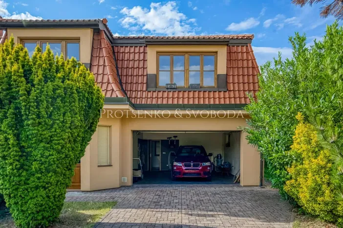 Prodej kanceláře, Vestec, Průběžná, 427 m2