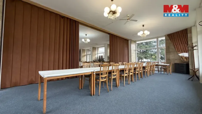 Prodej restaurace, Olomouc - Neředín, Politických vězňů, 730 m2