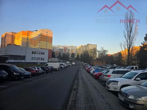 Prodej bytu 2+1, Chomutov, Holešická, 62 m2