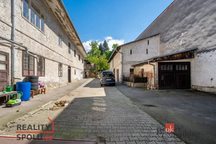 Prodej atypického bytu, Blansko, nám. Svobody, 309 m2