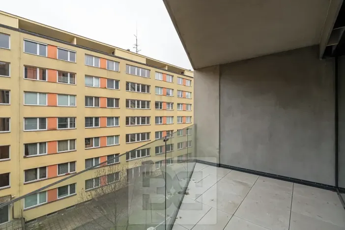 Pronájem bytu 1+kk, Praha - Košíře, Starokošířská, 40 m2