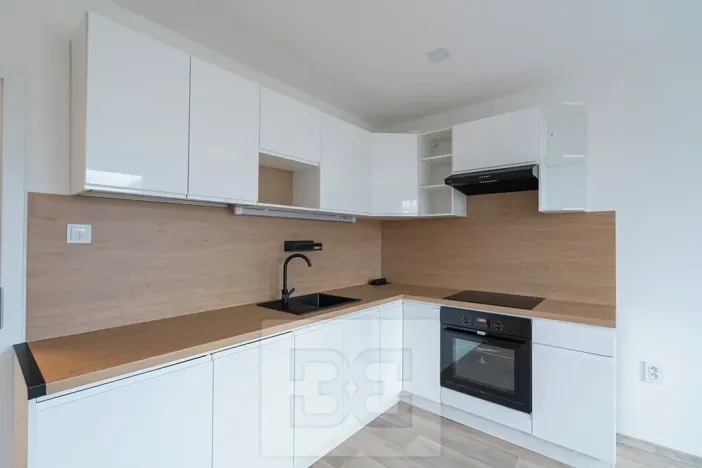 Pronájem bytu 2+kk, Liberec, 42 m2