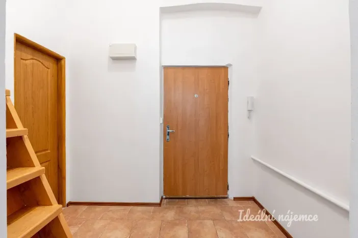 Pronájem bytu 1+1, Praha - Žižkov, Bořivojova, 49 m2