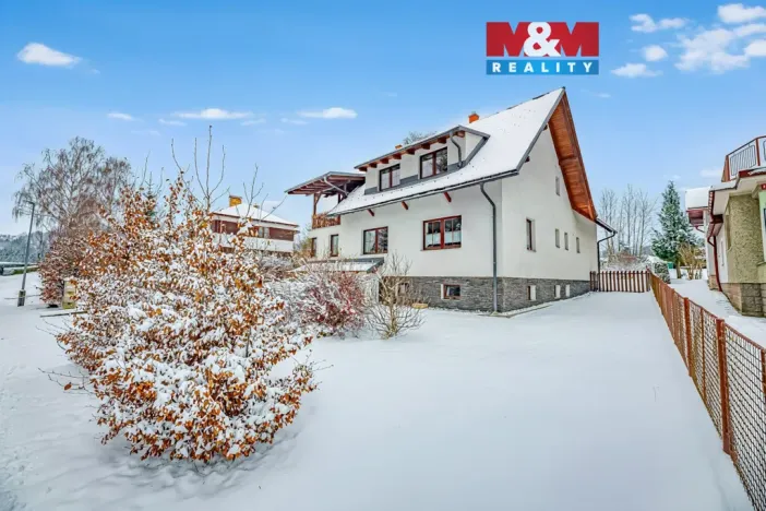 Prodej rodinného domu, Deštné v Orlických horách, 400 m2